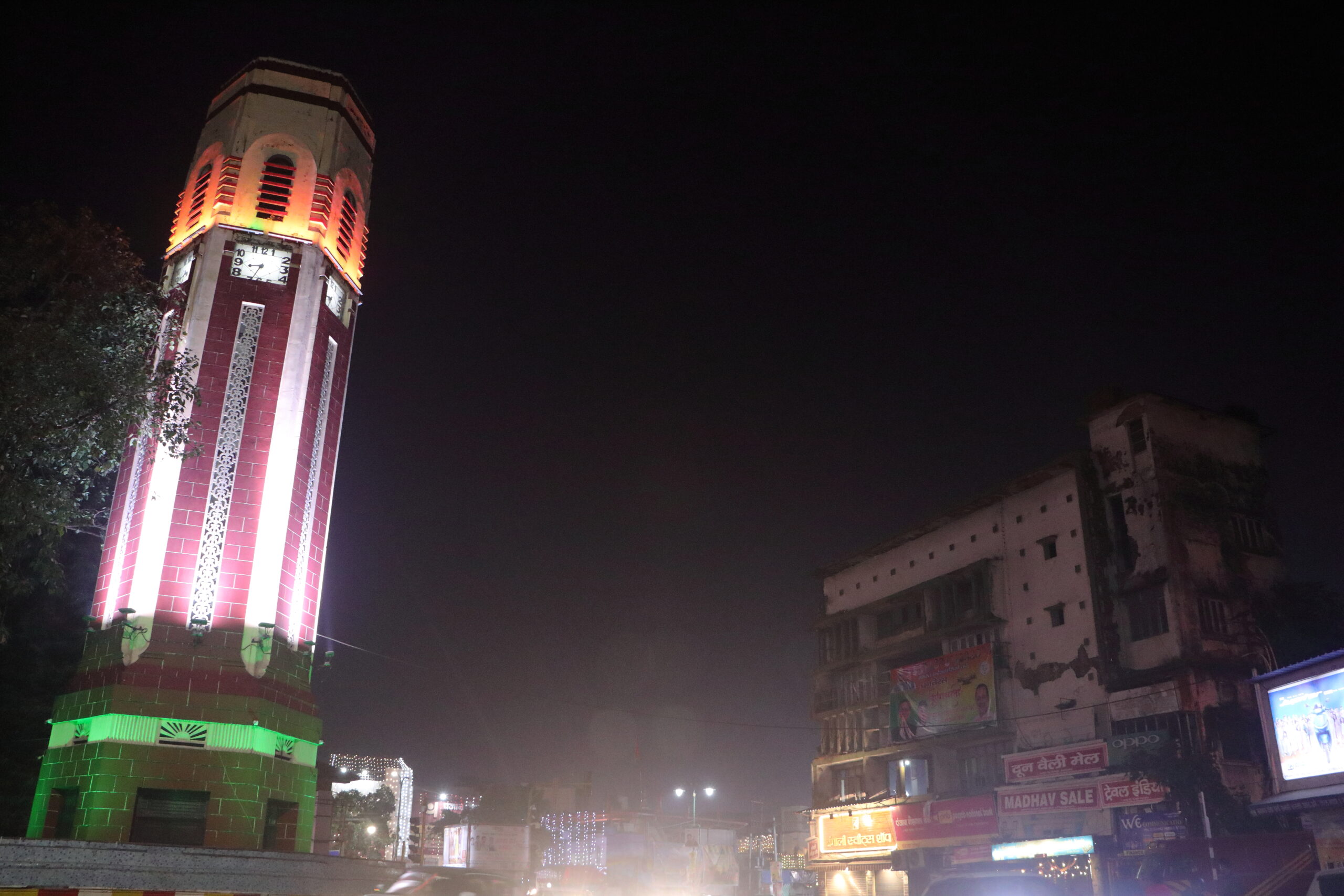 इंदौर ने फिर कायम की स्वच्छता में बादशाहत, आठवीं बार बना देश का सबसे स्वच्छ शहर, देहरादून को मिला 62वां स्थान