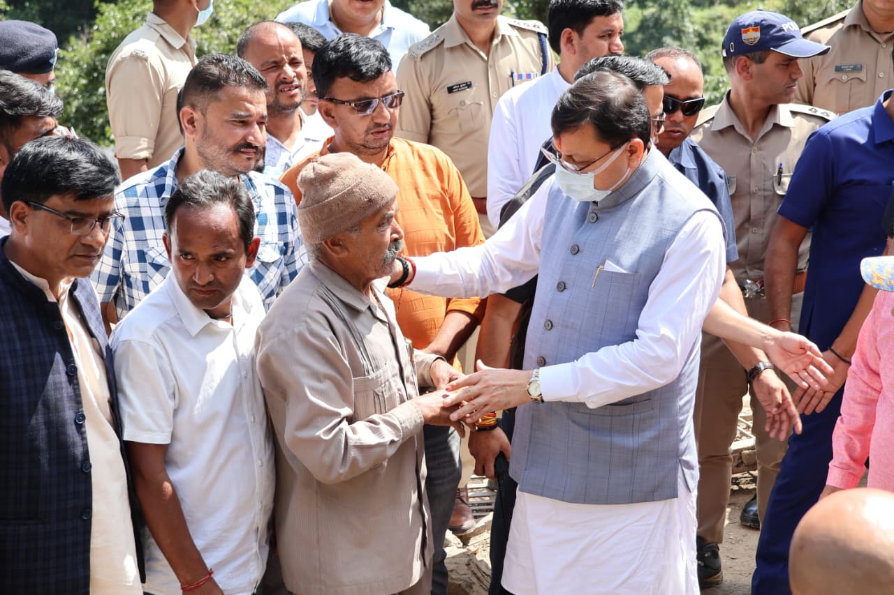 नंदानगर आपदा: सीएम धामी ने किया प्रभावित क्षेत्रों का दौरा