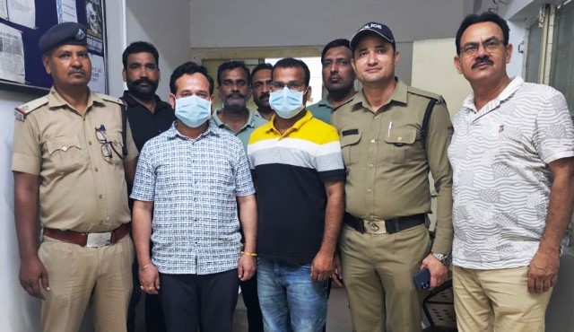 उत्तराखंड में नकल माफिया पर बड़ी कार्रवाई, हाकम सिंह और सहयोगी पंकज गौड़ गिरफ्तार